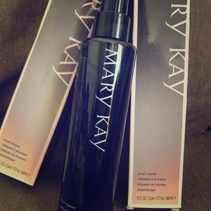 Mary Kay® Brush Cleaner
